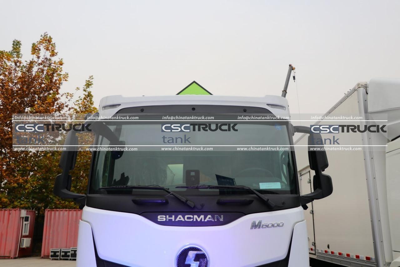 Detailed Illustration of the Shacman M6000 Fuel Tank Lorry (2)