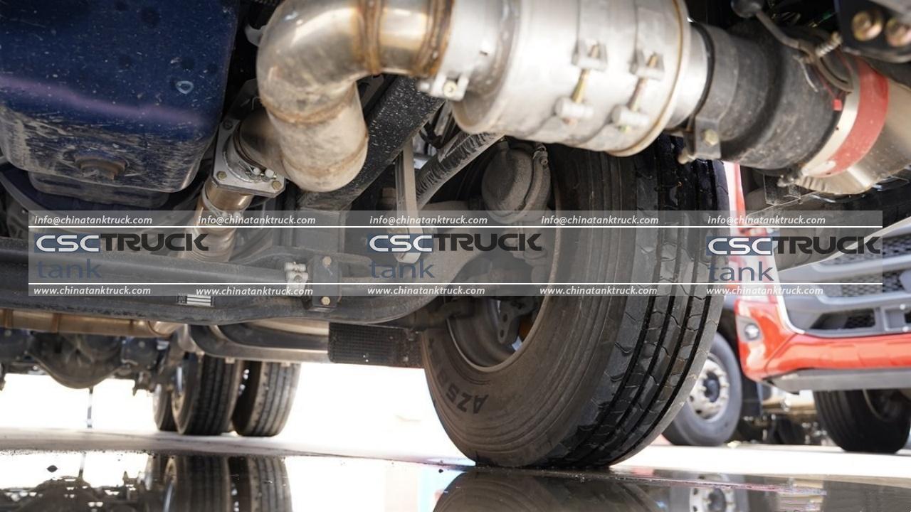 Dongfeng Chenglong H7 Fuel Tanker Truck – Safety Configuration Analysis! (11)
