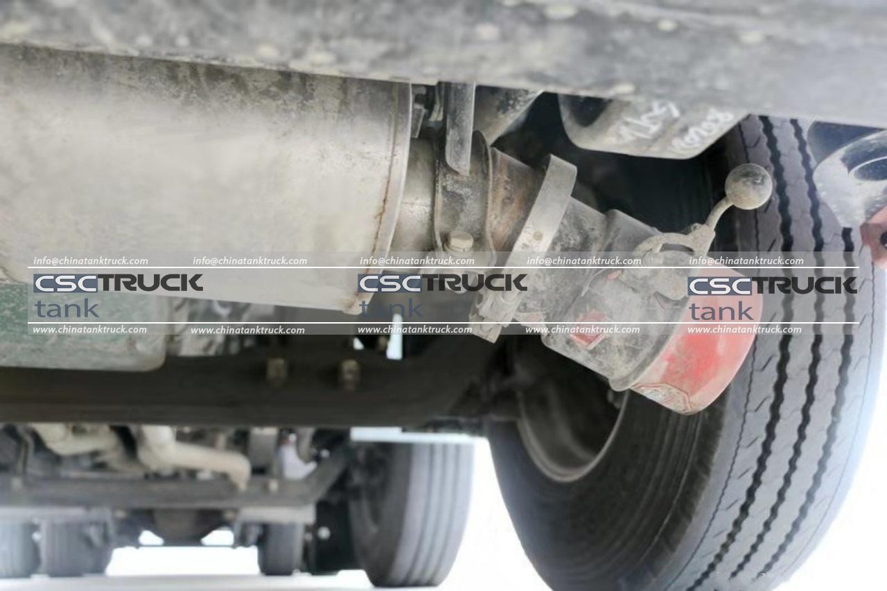 FAW J6 8x4 Fuel Tanker Lorry – Customized Fuel Tank Lorry Chassis Illustrated (8)