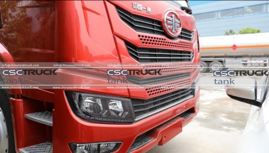 FAW Jiefang 8×4 Fuel Tanker Truck, High-End and Comfortable! (2)