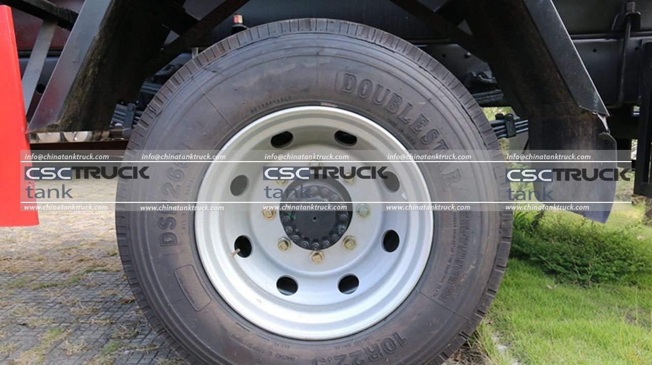 Illustrated Guide to the FAW 9 CBM Corrosive Tanker Truck (13)