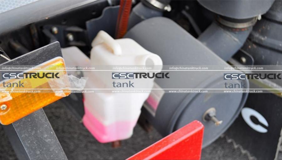 JAC Shuailing 4x2 Fuel Tanker Truck Review – Chassis (7)