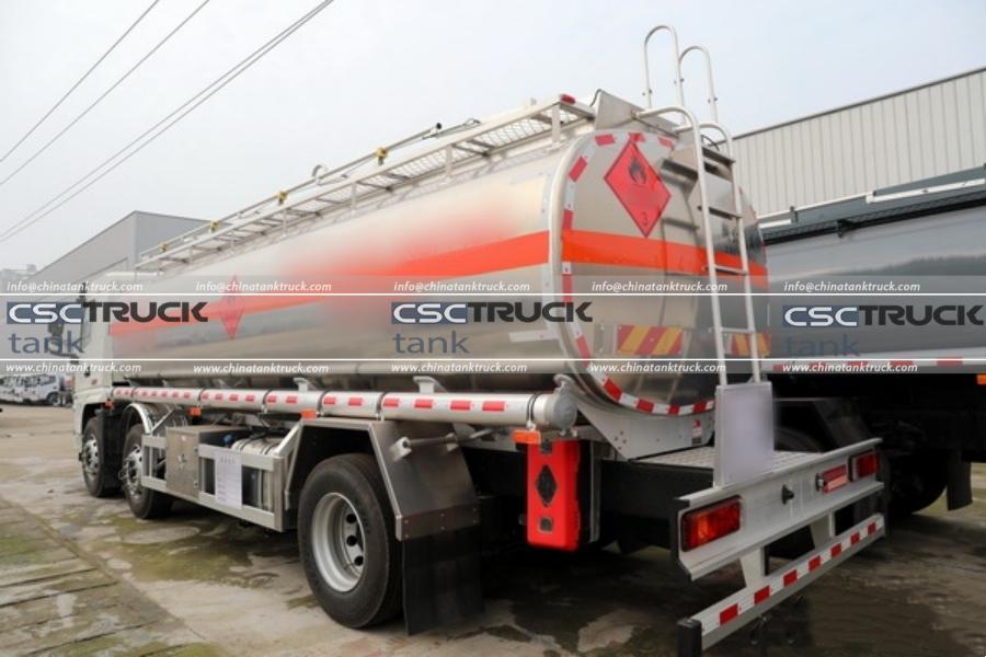 SHACMAN Tri-Axle EURO VI 22 CBM Aluminum Fuel Tanker Lorry – A Fuel-Saving Pioneer! (3)