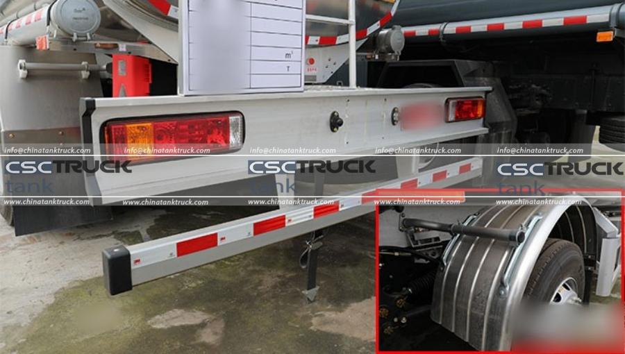 SHACMAN Wing 6 Small 3-Axle EURO VI Aluminum Oil Tanker Lorry—Lighter and More Fuel-efficient! (5)