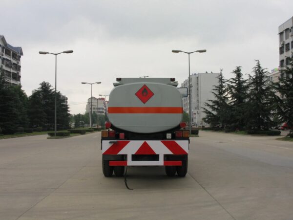 10 CBM Oil Refueling Tank Truck (6)