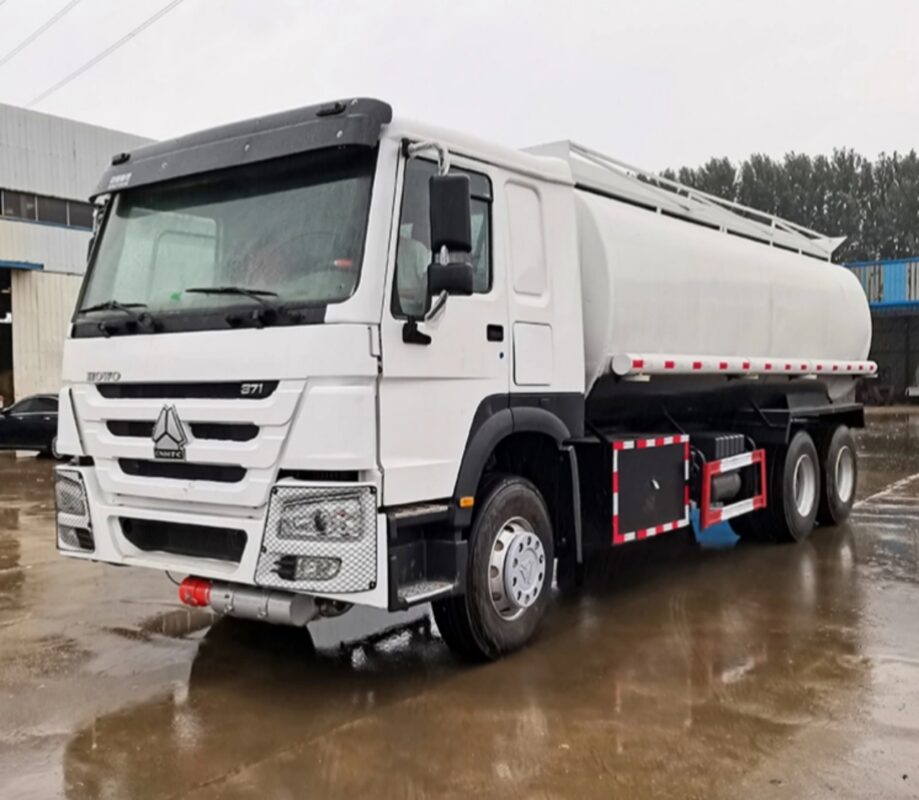 10 Wheelers 20 CBM Corrosive Tank Truck