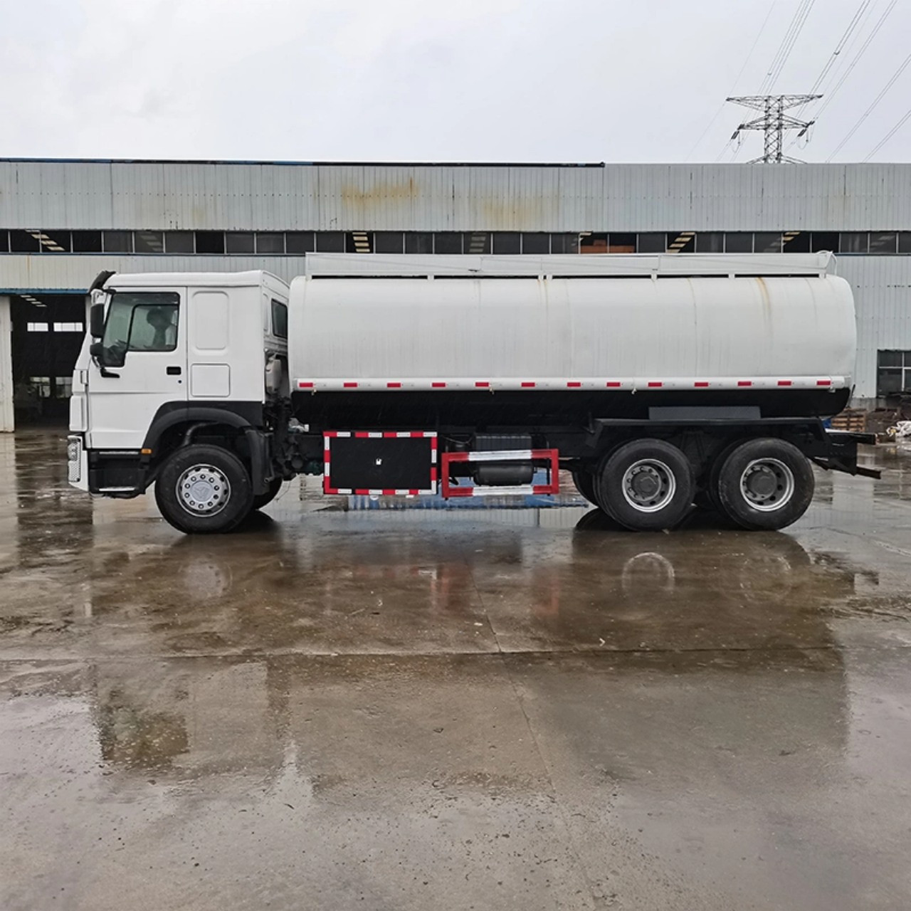 10 Wheelers 20 CBM Corrosive Tank Truck (6)