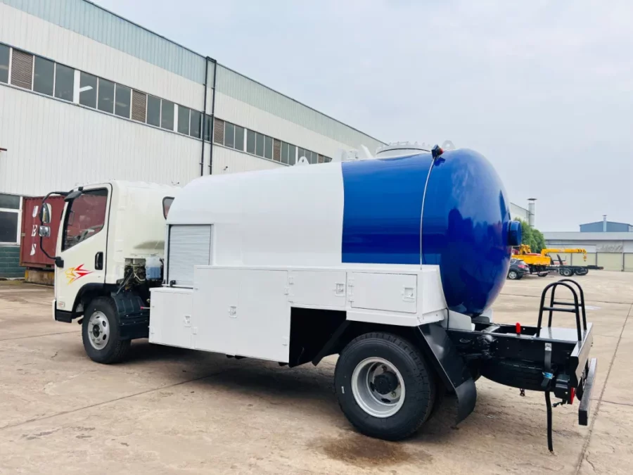 FAW 2 Ton LPG Bobtail Truck