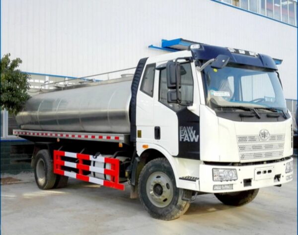 12 CBM Stainless Steel Milk Tank Truck (2)