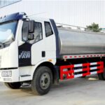 12 CBM Stainless Steel Milk Tank Truck (3)