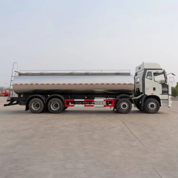 12 Wheelers 18000 Liters Milk Tanker Truck (5)