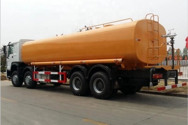 12 Wheelers 25000 Liters Water Tank Truck (3)