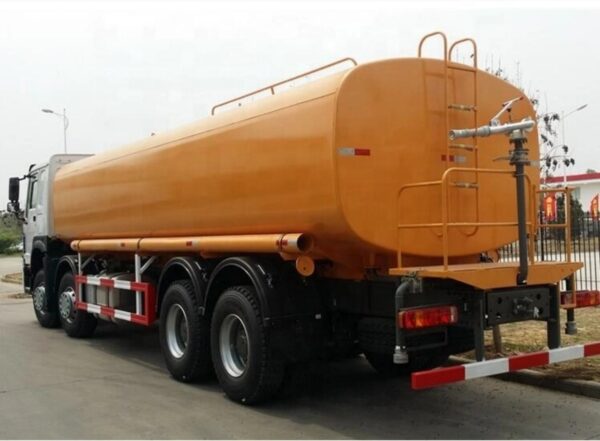 12 Wheelers 25000 Liters Water Tank Truck (5)