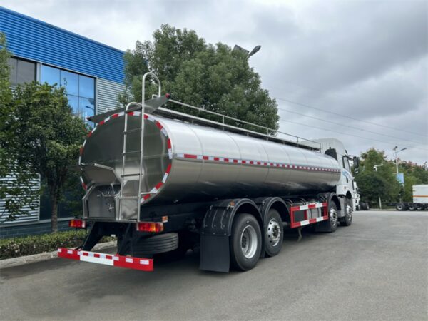 12 Wheelers 30000 Liters Milk Truck (4)