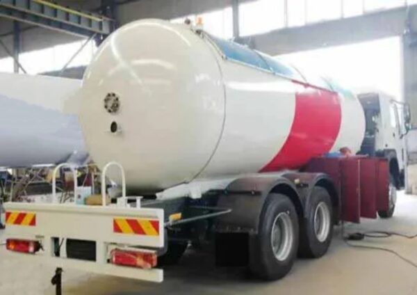 20 CBM LPG Tank Filling Truck (4)