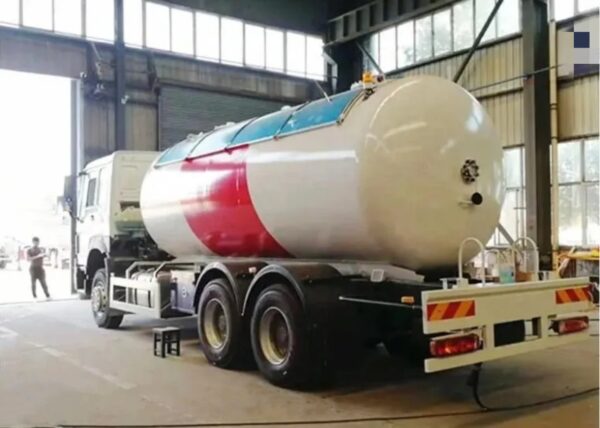 20 CBM LPG Tank Filling Truck (5)