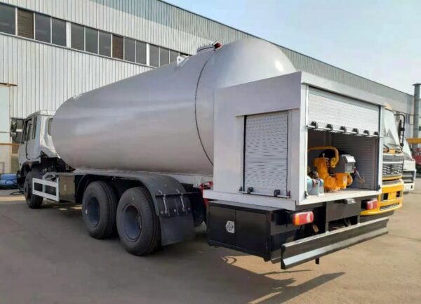 24000 Liters Propane Tank LPG Delivery Truck (3)