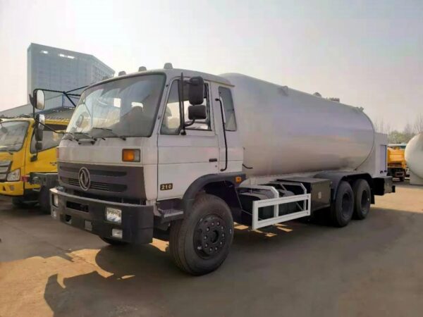 24000 Liters Propane Tank LPG Delivery Truck