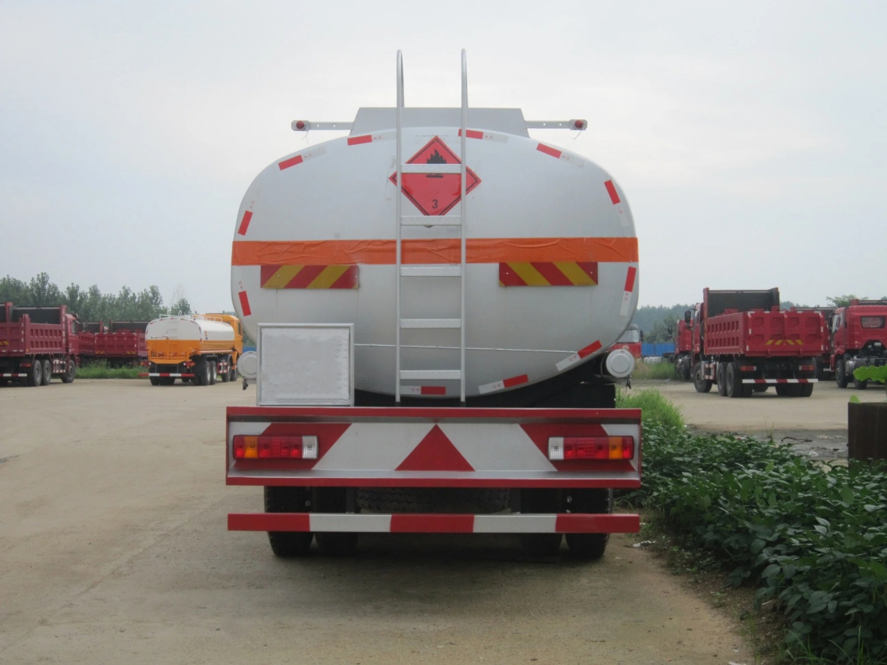 30 CBM Crude Oil Tank Truck (6)