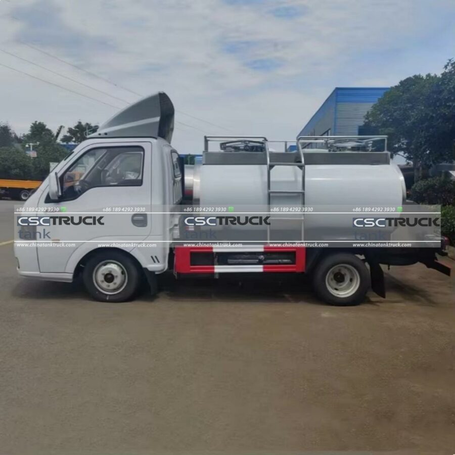 3000 Liters Small Milk Tanker Truck (2)