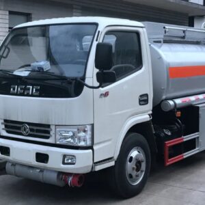 4 CBM 6 Wheelers Small Fuel Tank Truck