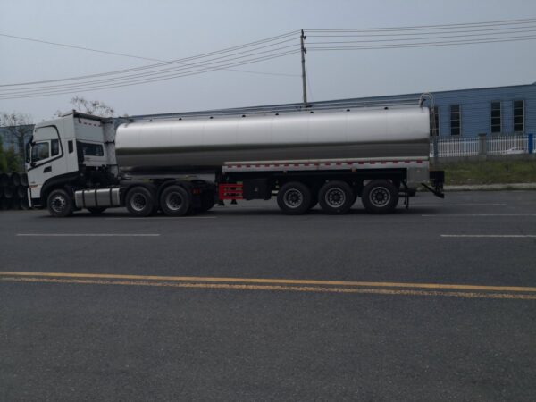 40Ton Payload Milk Tank Semi Trailer (6)