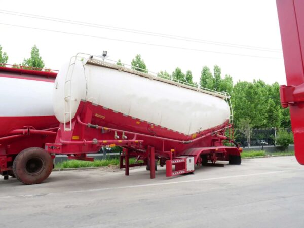 45 CBM Semi-Trailer Pneumatic Tank Truck (4)