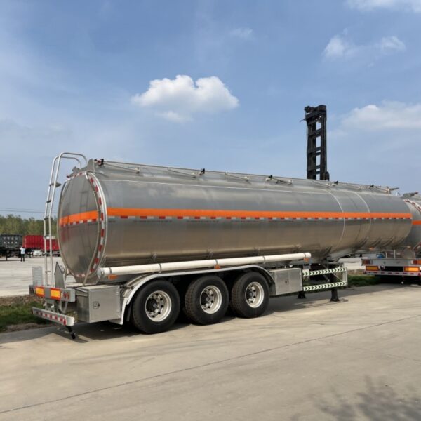 45000 Liters Fuel Tanker Semi-Trailer (5)