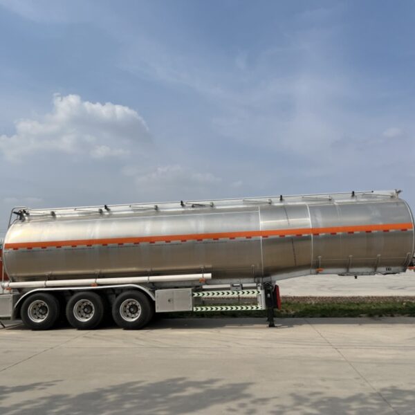 45000 Liters Fuel Tanker Semi-Trailer (6)