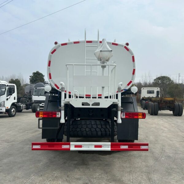 4x4 10000 Liters Water Tank Truck (3)