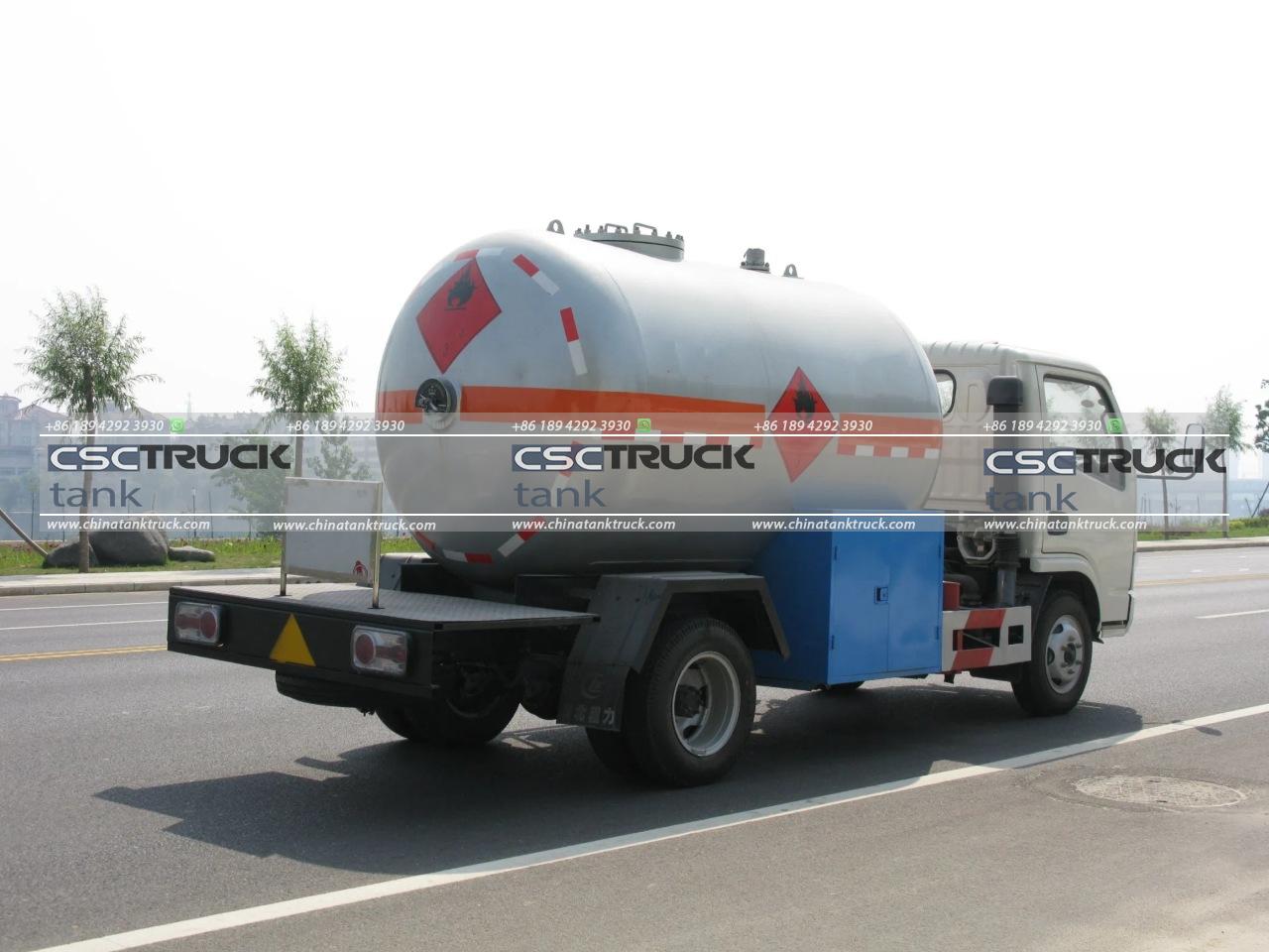 5CBM Small Mobile LPG Refilling Truck (5)