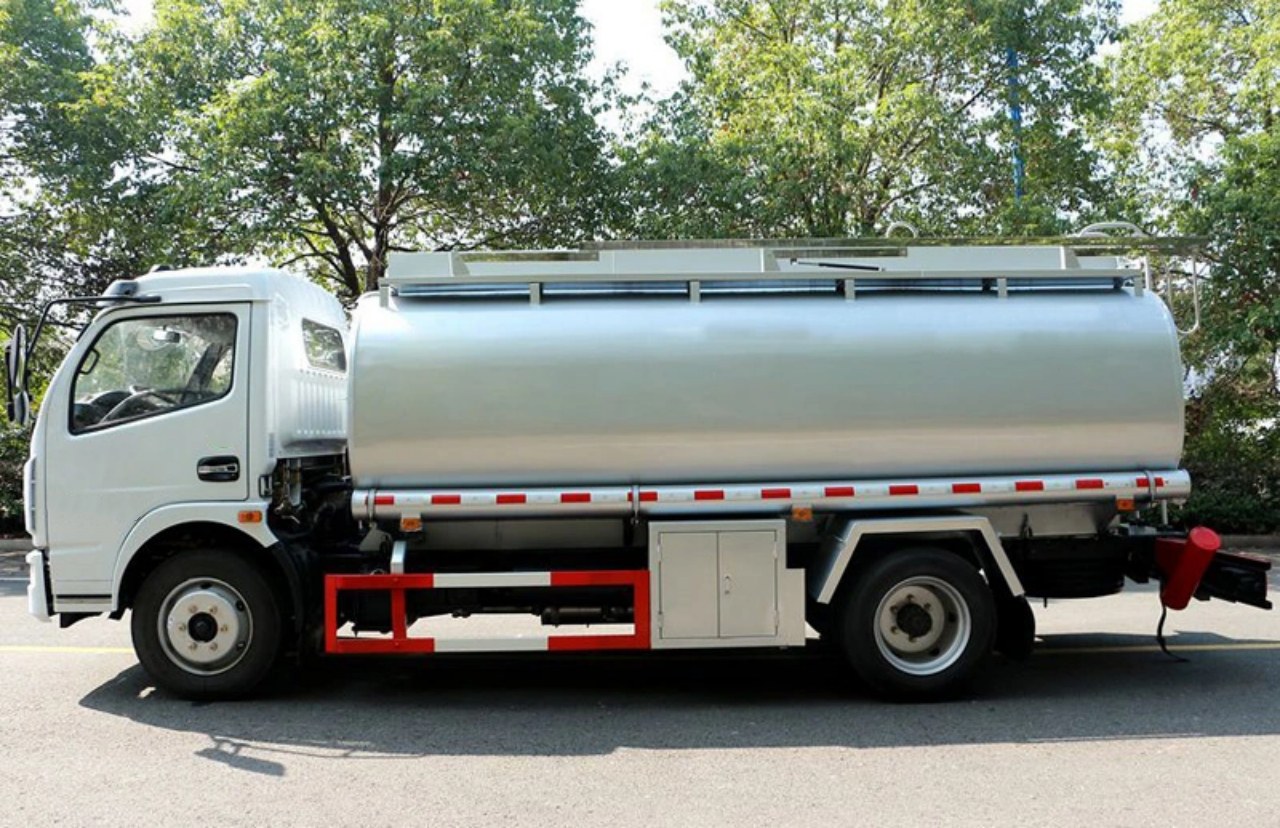 6 Wheelers 10 CBM Fuel Tank Truck (3)