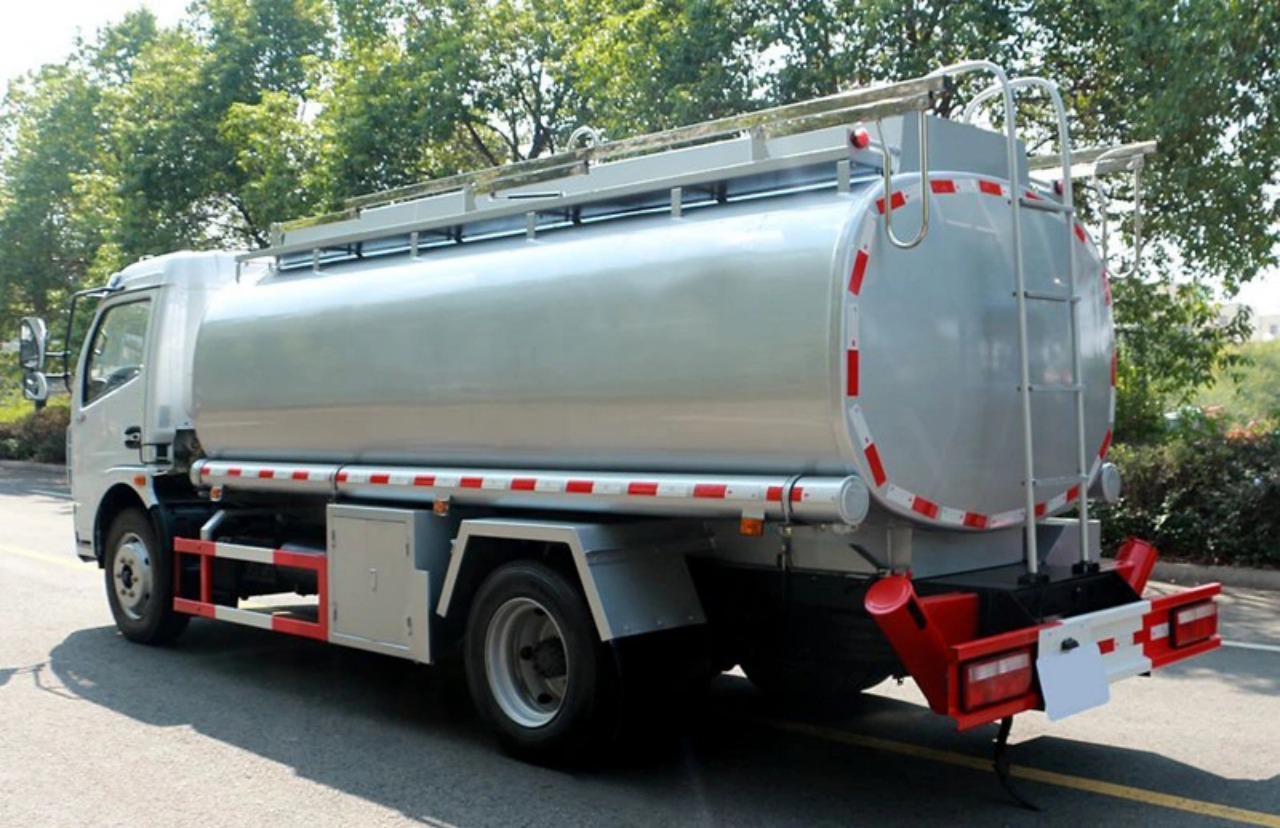 6 Wheelers 10 CBM Fuel Tank Truck (5)