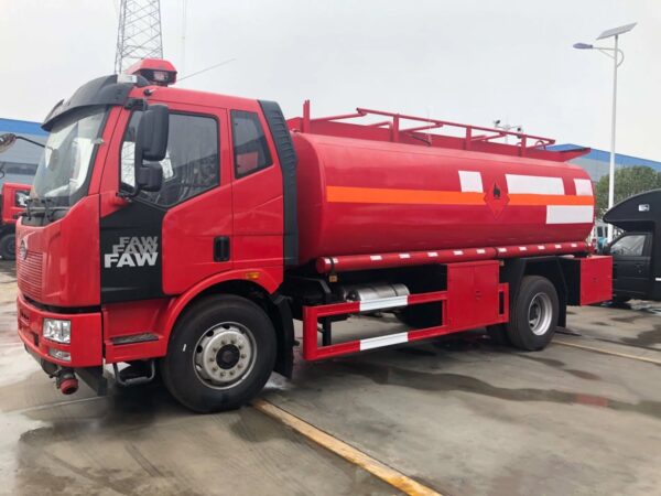 6 Wheelers 14 CBM Fuel Tanker Refueling Truck (3)