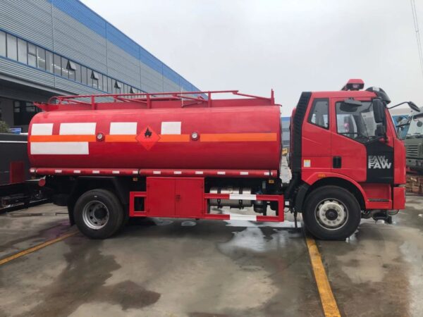 6 Wheelers 14 CBM Fuel Tanker Refueling Truck (4)