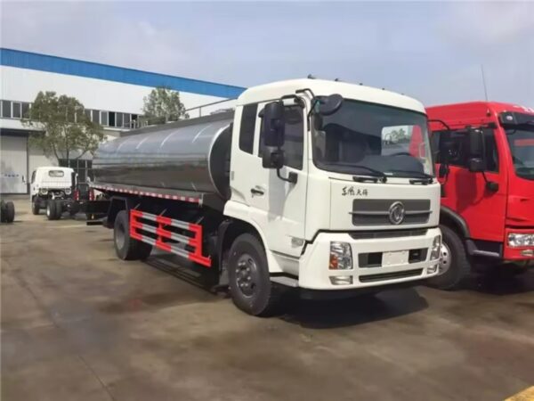 6 Wheelers 15000 Liters Milk Tanker Truck