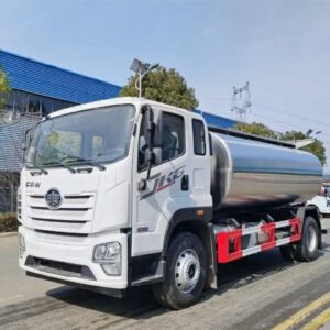 6 Wheelers 5000 Liters Milk Transport Truck