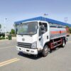 6 Wheelers 6CBM Small Fuel Truck