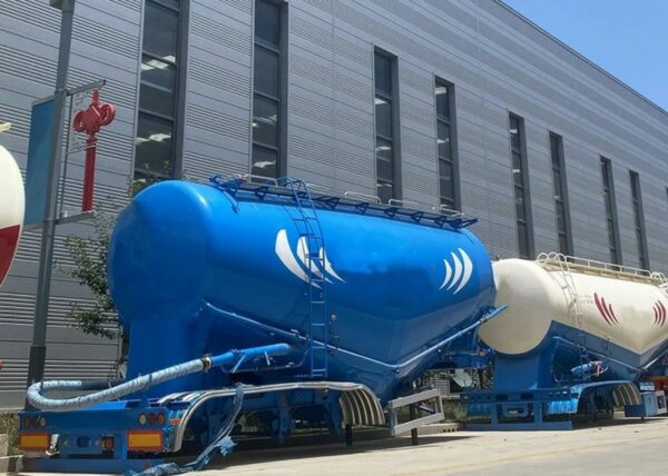 60000 Liters Semi Trailer Pneumatic Tank Truck (3)