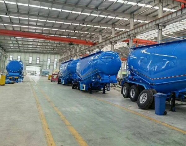 60000 Liters Semi Trailer Pneumatic Tank Truck (4)