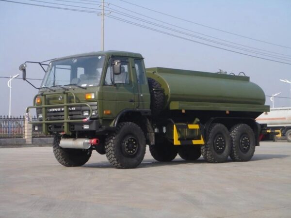 6x6 10 CBM Crude Oil Tank Truck