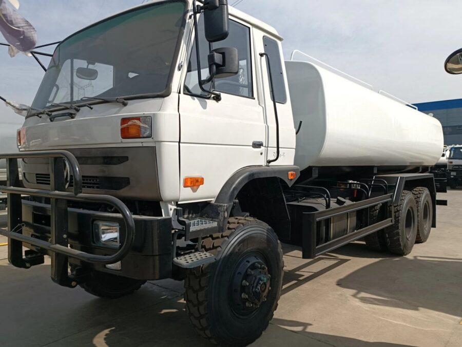 6x6 25000 Liters Water Tanker Truck (2)