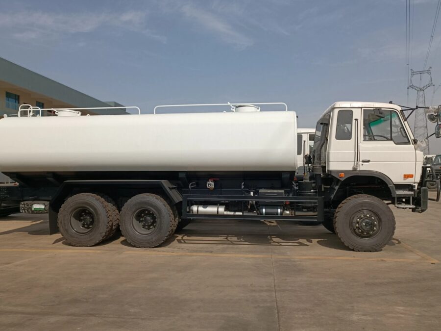 6x6 25000 Liters Water Tanker Truck (4)