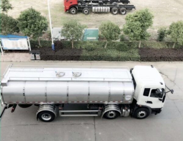 8 Wheelers 20 CBM Milk Tank Truck (3)