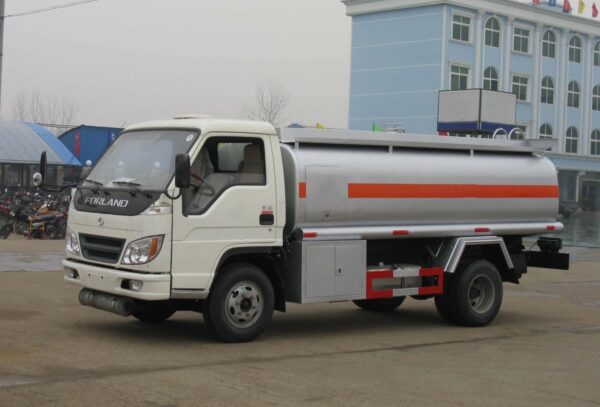 8000 Liters Oil Tank Refueling Truck (3)