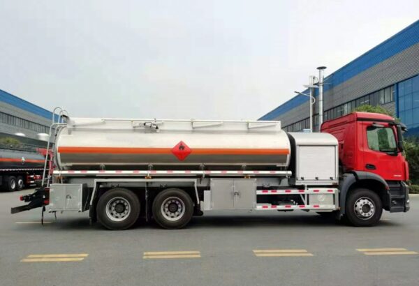 Benz 25000 Liters Oil Tank Refueling Truck (3)