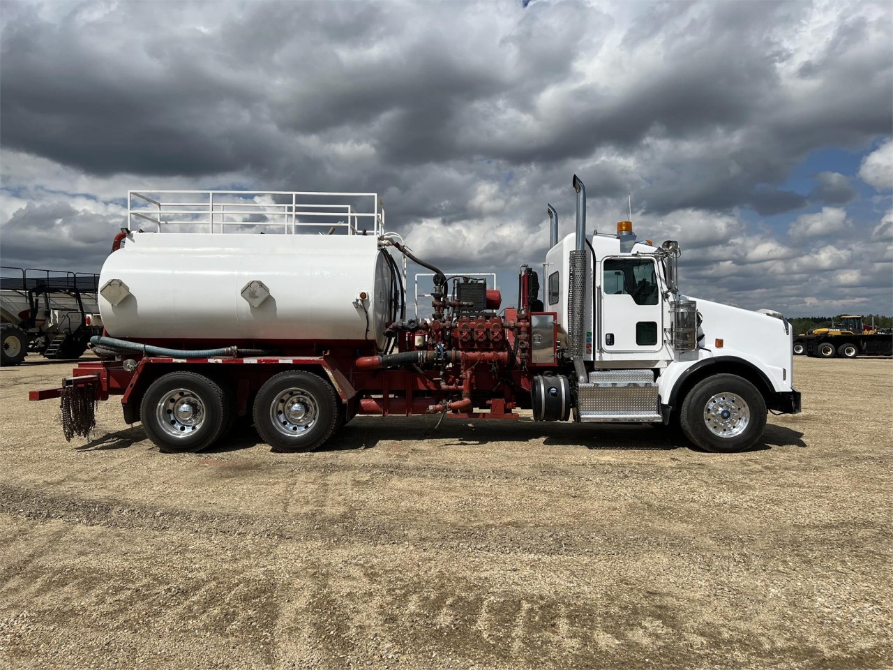 Chemical Tank Truck (8)