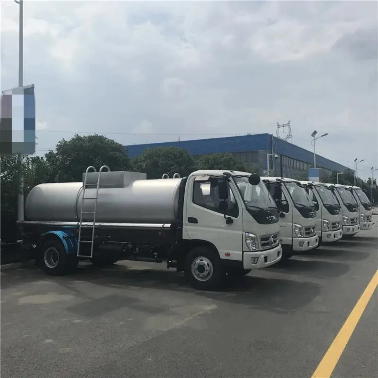 Foton 3 CBM Water Tank Truck (2)