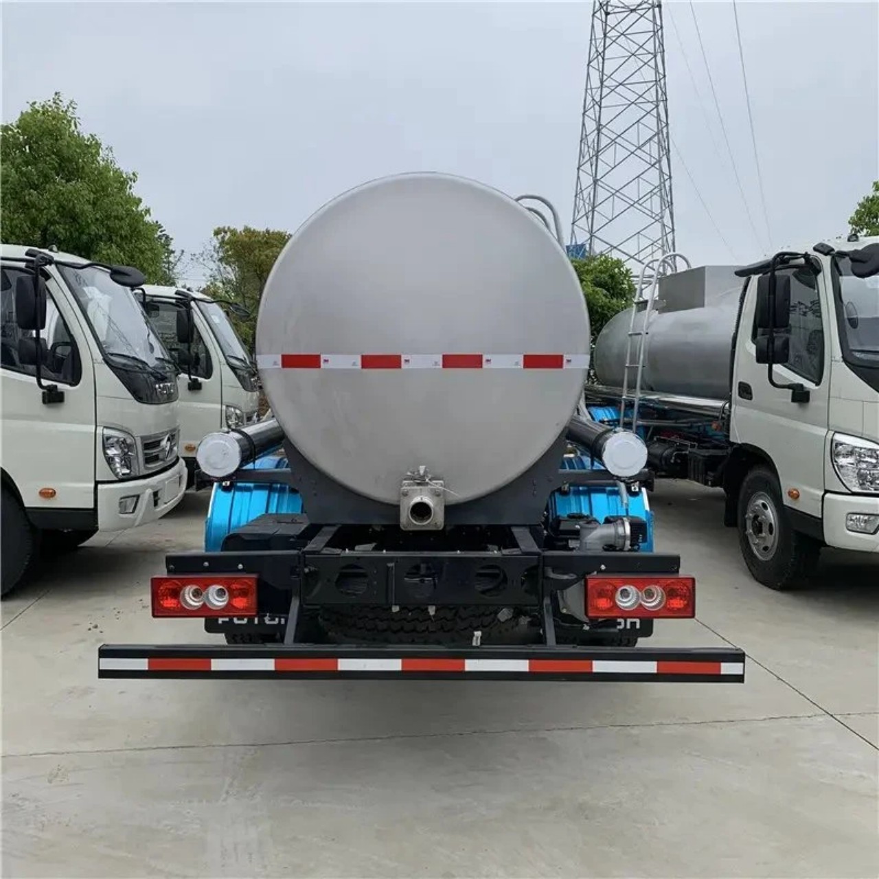 Foton 3 CBM Water Tank Truck (4)