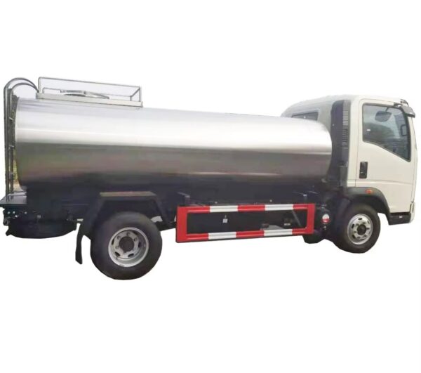 HOWO 10000 Liters Milk Truck (5)